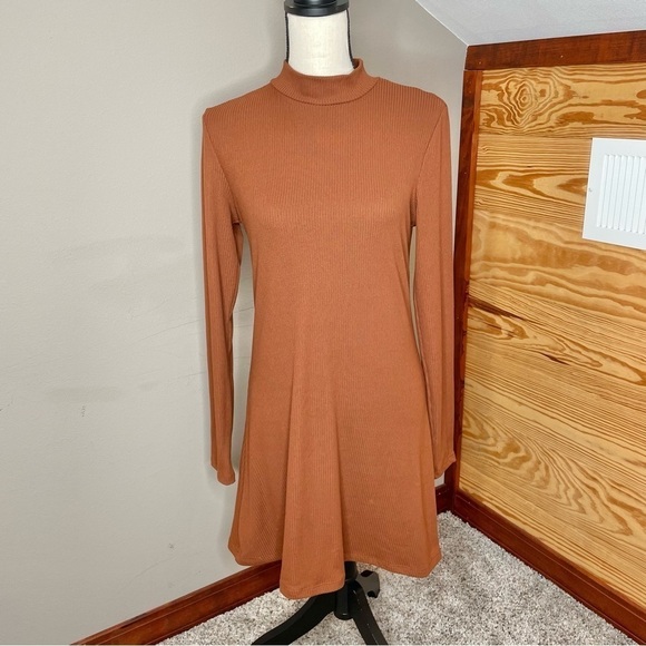 Altar’d State Burnt Orange Ribbed Mock Neck Long Sleeve Midi Dress Medium - Picture 1 of 9
